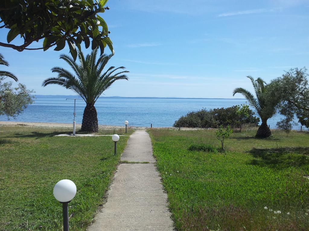 Afroditi Beach Gerakini Exterior photo